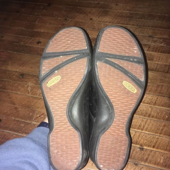 Keens black slip on professional nursing size 8.5 clogs - Picture 6 of 6